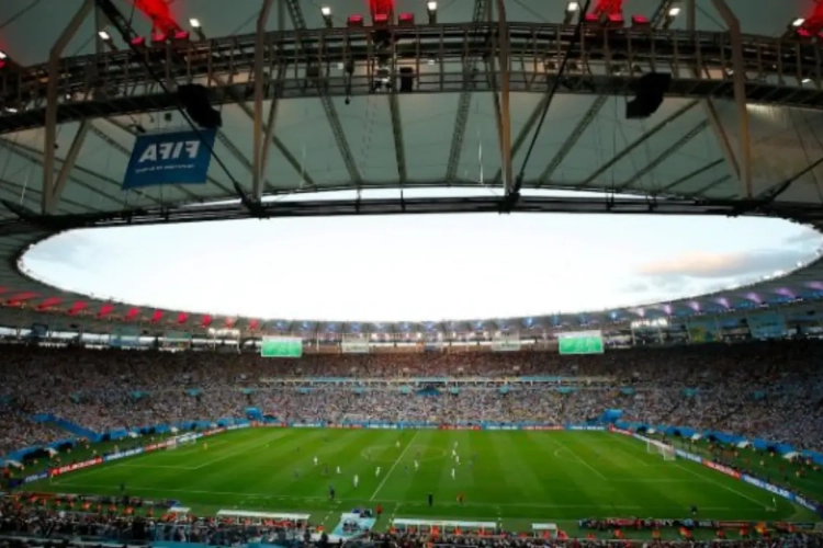 Sprokkels: Maracana goed voor 74.738 uitzinnige fans