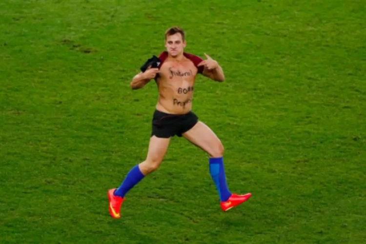 Streaker is stewards ook in WK-finale te slim af