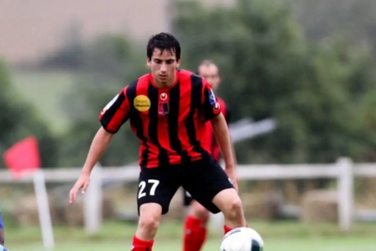 Kanaries trekken Franse middenvelder aan