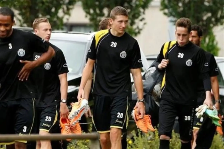 Vanaken niet bezig met transfer: "Ik blijf bij Lokeren"