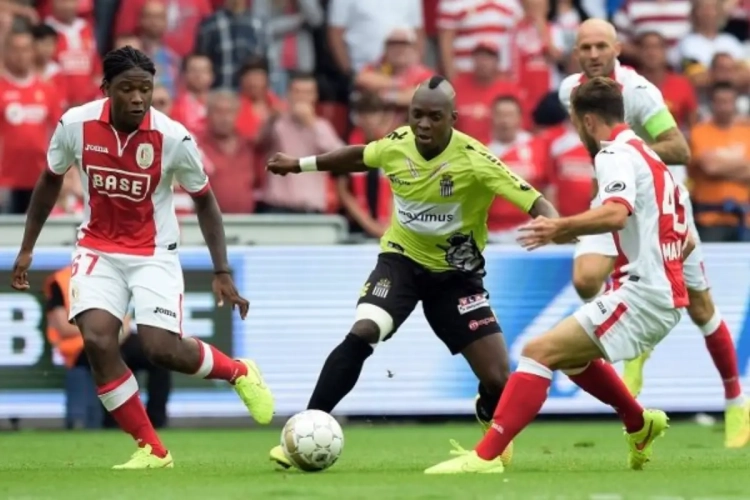 Lumanza: "Goed debuut"