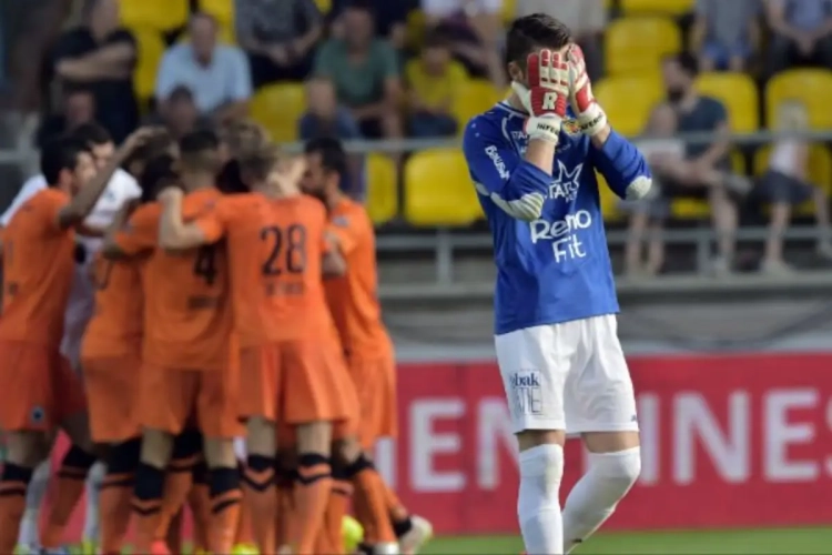 Coosemans niet vrijuit bij tweede tegendoelpunt: "Zon scheen vlak in mijn gezicht"