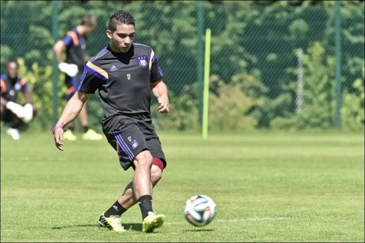 Oswal Alvarez, het steeds geblesseerde supertalent: "Hij moet eens twee maanden fit blijven"