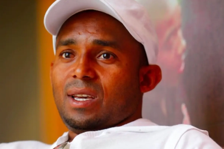 QUIZ: #CoronaFootballTrivia (3): Topshots: herken jij deze tien voormalige voetbalhelden?