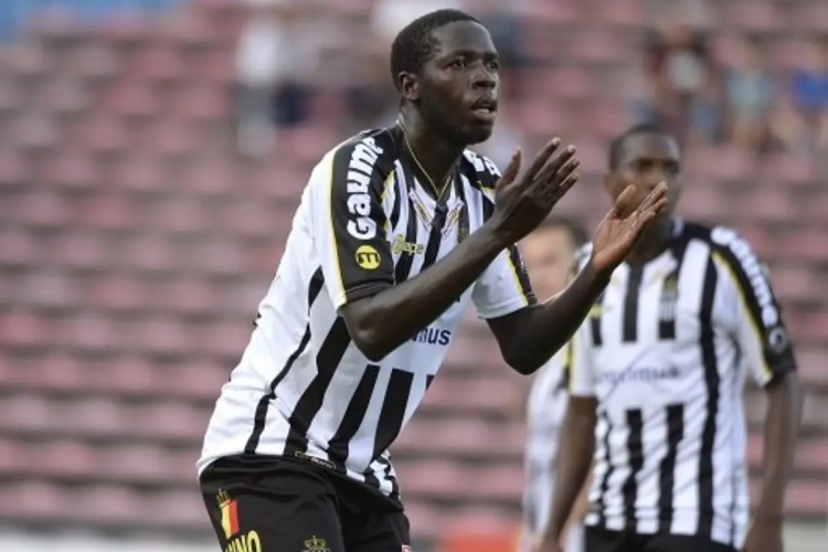 Diandy plant voet in ribben Praet: "Ik weet dat ik hem pijn deed"