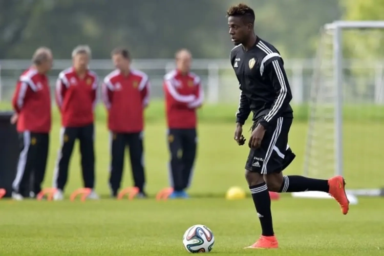 Origi: "Ik praat vaak met Brendan Rodgers"