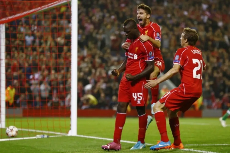 VIDEO: Balotelli vuurt waarschuwingsschoten af voor Lukaku en Mirallas