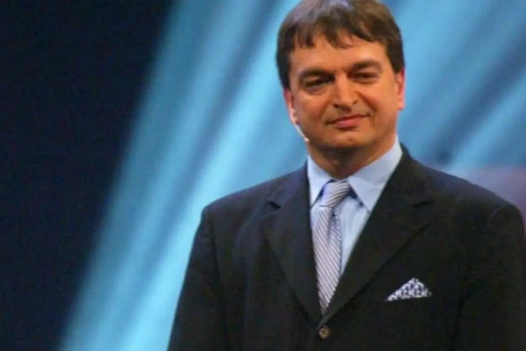 Kan Fransman Blatter van FIFA-troon stoten?