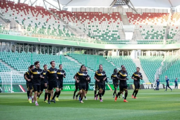 Lokeren krijgt iedere verplaatsing een eregast mee in haar zog