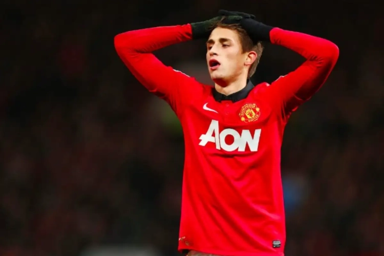 Januzaj zit geblokkeerd: Van Gaal hoeft hem niet, bestuur wil hem niet laten gaan