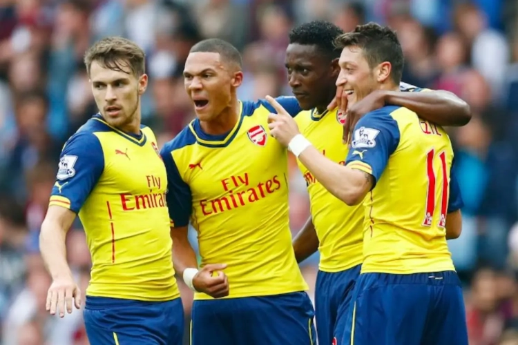 Özil en Welbeck laten Arsenal swingen