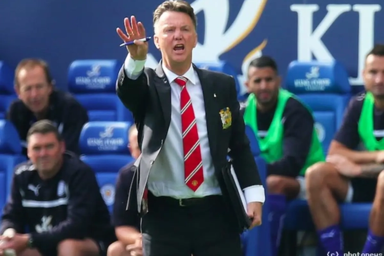 VIDEO: Van Gaal spelt journalist nog maar eens de les