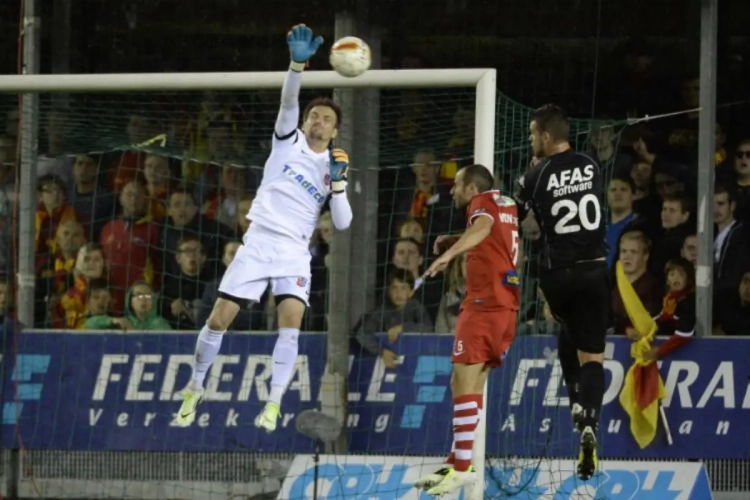 Verjaardagscadeau voor De Vlamynck: basisplaats