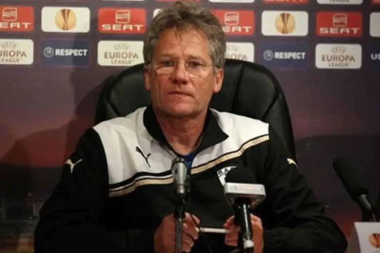 "Bölöni ziet terugkeer naar Standard wel zitten"