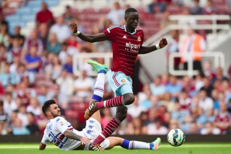 Kouyaté ontpopt zich ook in Engeland tot publiekslieveling: "Dit had West Ham nodig"