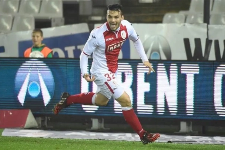 Standard slaat opnieuw genadeloos toe in de slotfase: 6 op 6 is een feit