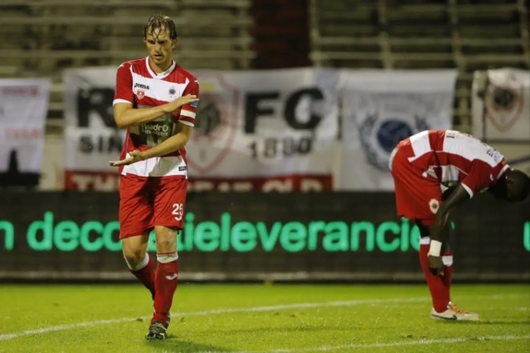 Antwerp speelt voor Sinterklaas en geeft zege weg na de rust