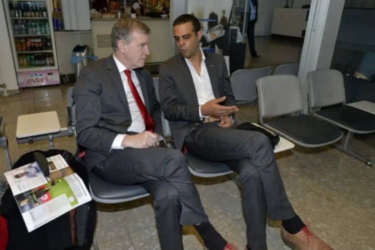 Luzon en Duchâtelet worden nu ook bij Charlton waarlijk uitgespuwd