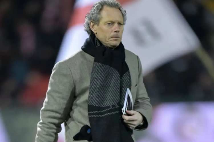 Selectie Preud'homme voor Essevee: drie verdedigers, zeven aanvallers