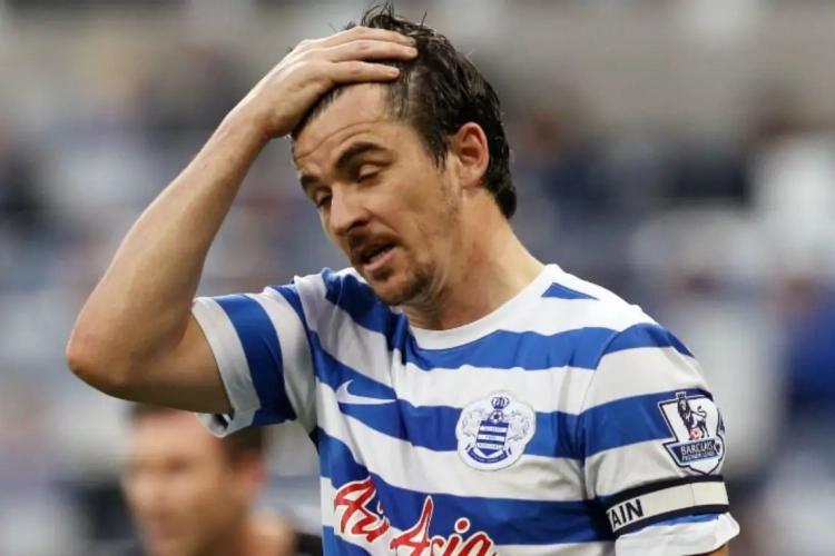 Barton kreeg dreigbrief... en gooit hem op Twitter!