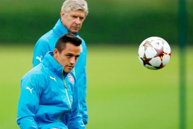 Wenger moest 'tweede keus' Sanchez overtuigen: "Gelukkig koos Alexis wel voor ons"