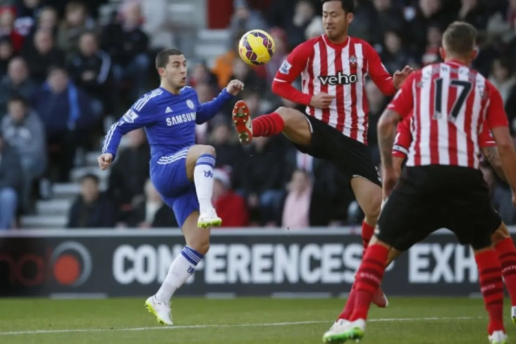 Chelsea blijft thuis tegen Southampton steken op een gelijkspel - Hazard weer magisch