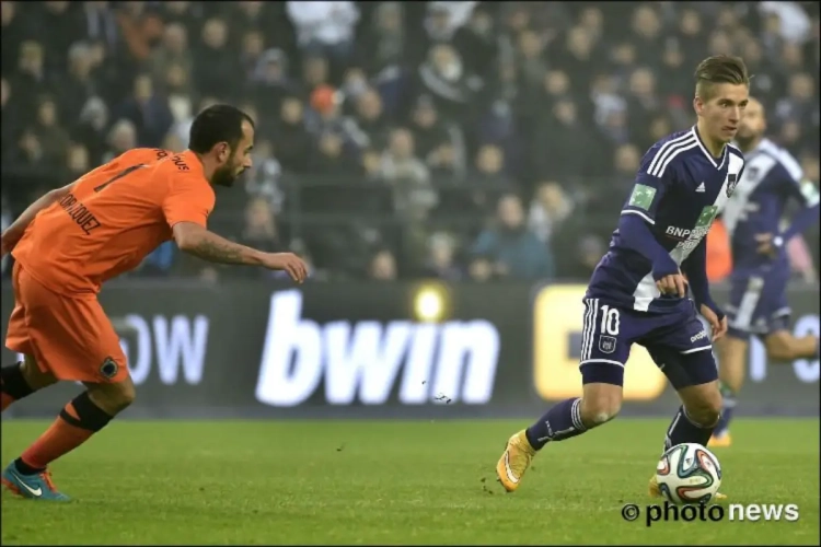 Praet én Vazquez halen de clichés boven: "Liever een prijs met de ploeg dan de Gouden Schoen"