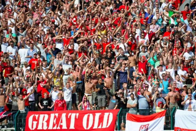 Update: Antwerp reageert: "Diner zelf afgelast. Geen problemen met traiteur"