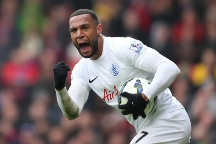 VIDEO: Waanzinnige eerredder in Crystal Palace-QPR