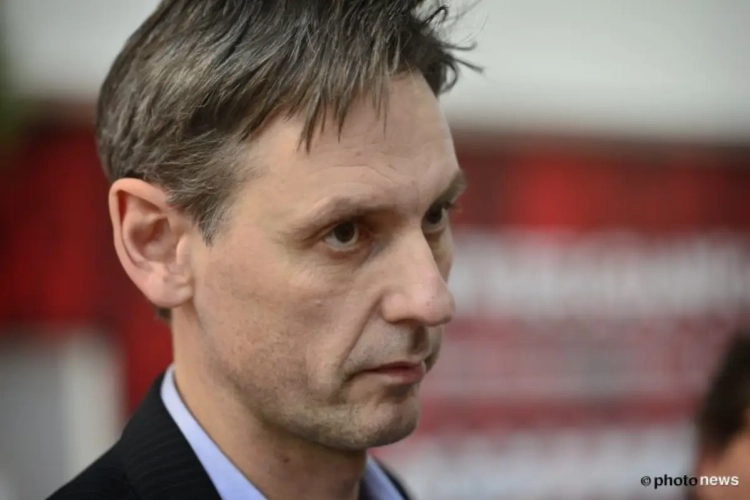 Directeur Pro League stapt op