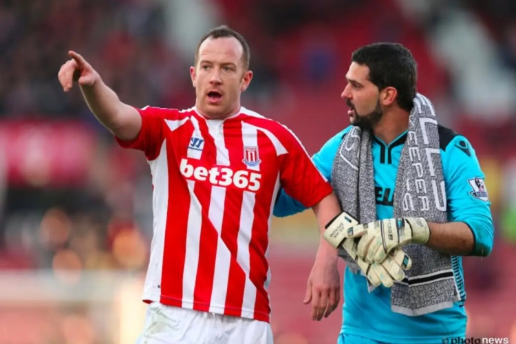 VIDEO: Charlie Adam was niet aan zijn proefstuk toe!