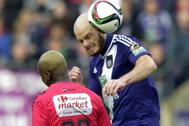 Nuytinck haalt uit naar medische staff: "Een fout kan gebeuren, maar meerdere niet"