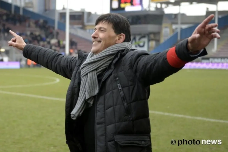 Coach duidelijk: "Ik had maar te tekenen bij Standard, maar ..."