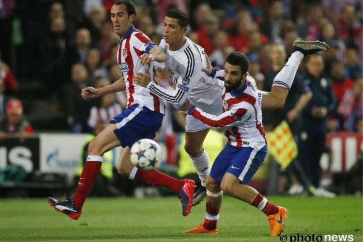 VIDEO: Geniet nog eens van dé actie van de Madrileense derby!
