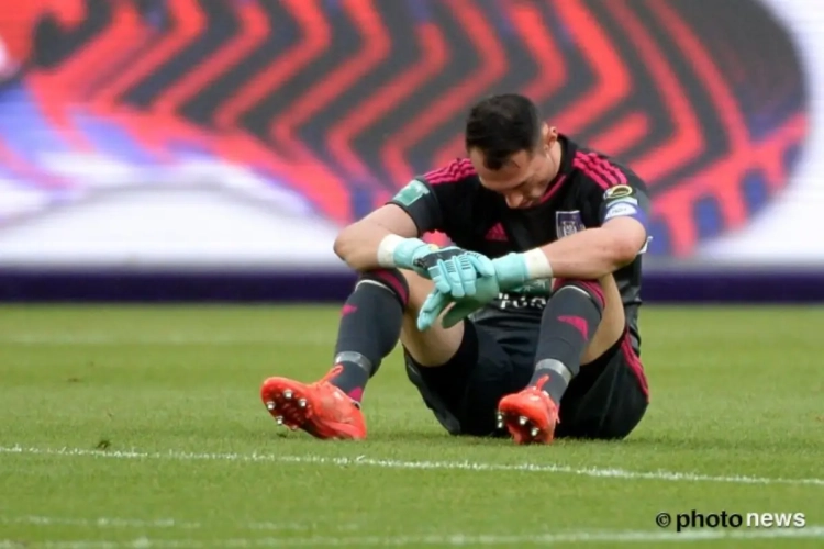 Het dak van Proto staat in brand, de knoop van Besnik is loodzwaar