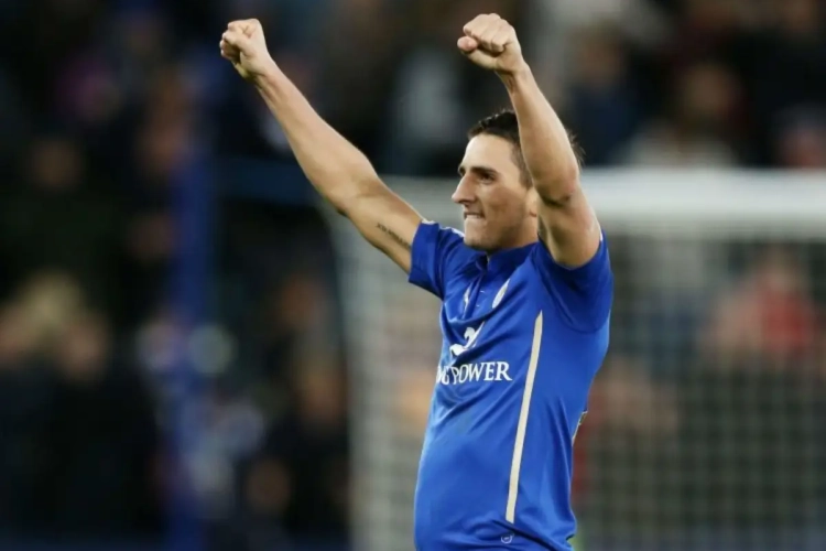 OFFICIEEL: Standard haalt aanvallende versterking uit de Premier League