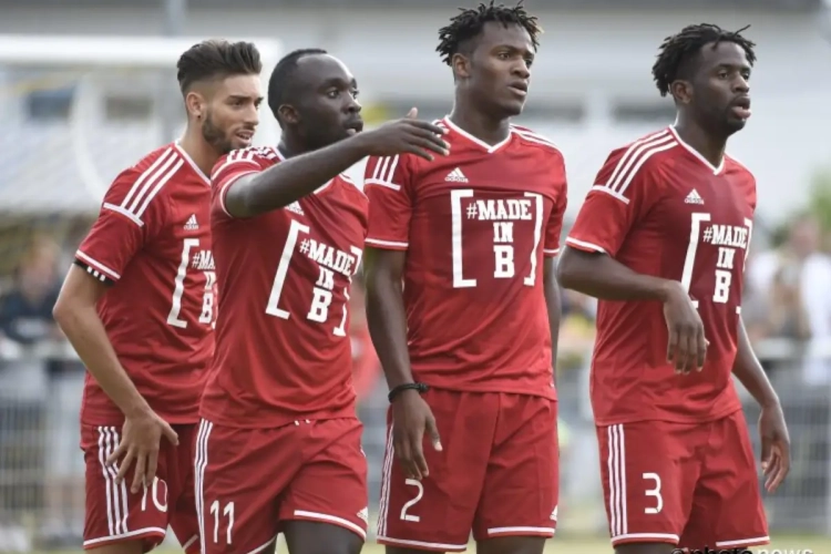 Vrienden van Malanda nemen op emotionele manier afscheid in galawedstrijd