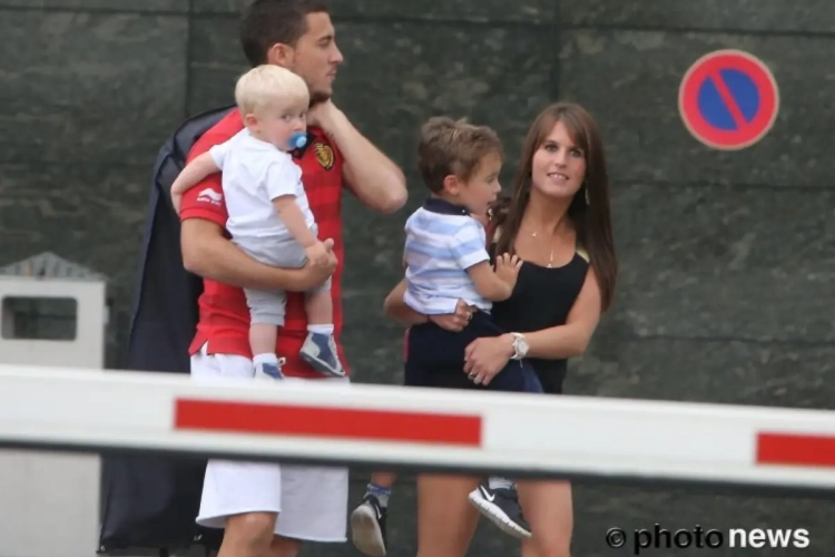 Hazard kan stilaan een voetbalploeg samenstellen met de geboorte van zijn derde zoontje