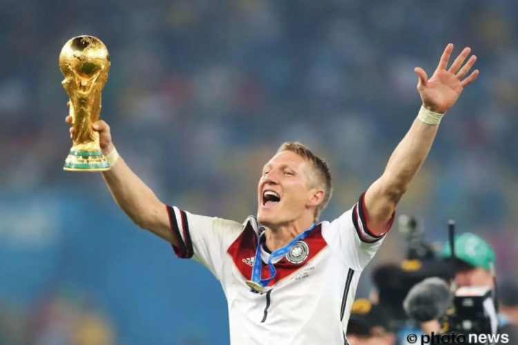 Officieel: Manchester United slaat opmerkelijke dubbelslag met twee topmiddenvelders