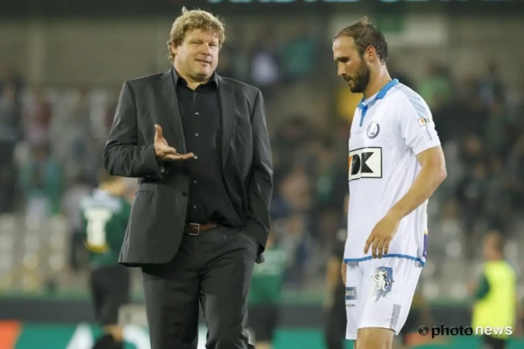 Hein Vanhaezebrouck vraagt defensieve versterking, maar Gent laat twee verdedigers vertrekken
