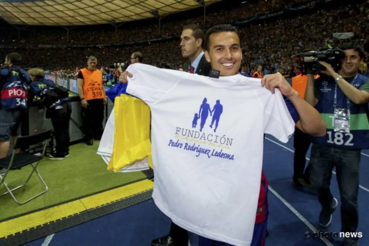 Huilende Barça-fan smeekt Pedro om te blijven