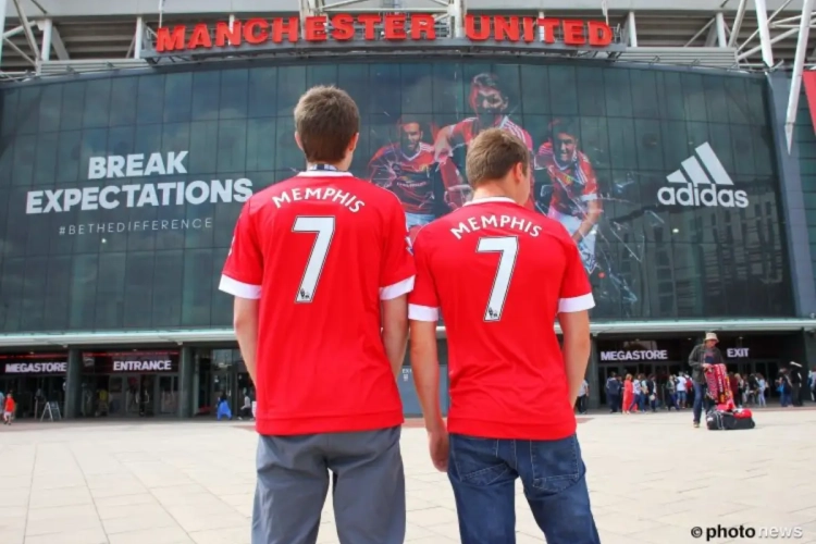 Depay draagt loodzware schoenen van Cantona, Beckham én Cristiano Ronaldo