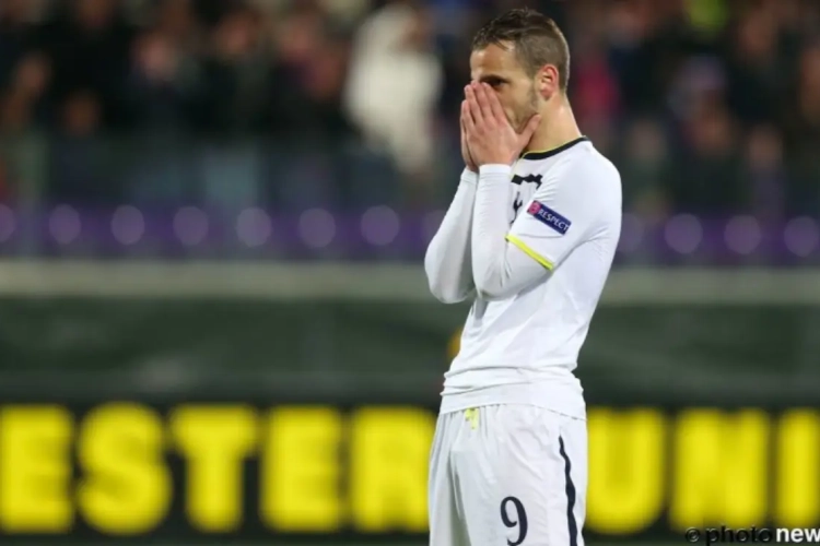 Niet bepaald indruk maken: Soldado krijgt het leer tot 2 keer toe niet bij de Villarreal-fans