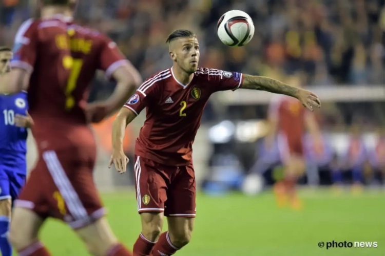 Alderweireld haalt schouders op: "Vroeger moesten we het EK op tv bekijken"