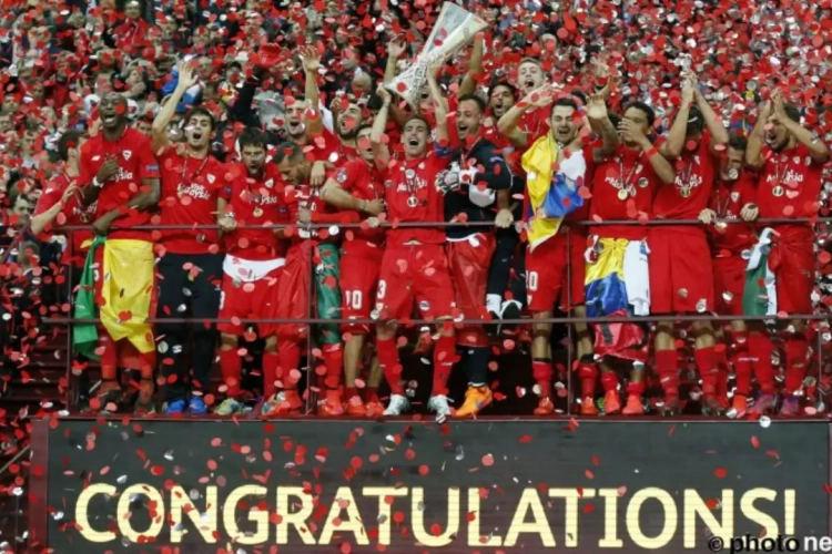 Overzicht EL: Batshuayi, Benteke, Mignolet en Januzaj aan het feest