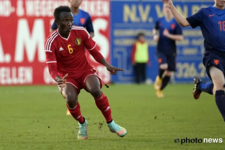 Video: amai... Het nieuwe goudklompje van Anderlecht laat zich meteen gelden!