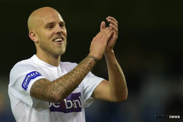 Buyens: "Natuurlijk sta ik liever op onze positie dan op die van Standard"