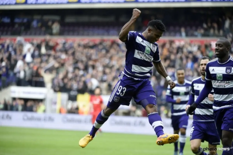 Anderlecht-aanvaller kondigt voor match tegen Zulte Waregem zijn afscheid aan via sociale media 
