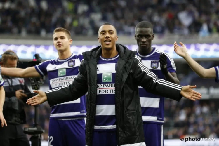 VIDEO: De 'Zidane' van Tielemans imponeert de hele wereld