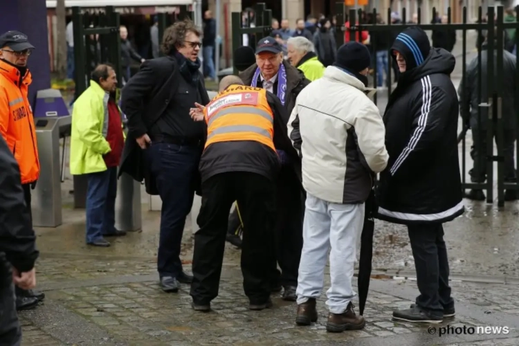 Nergens anders was je op deze zondag veiliger dan in het Vanden Stockstadion